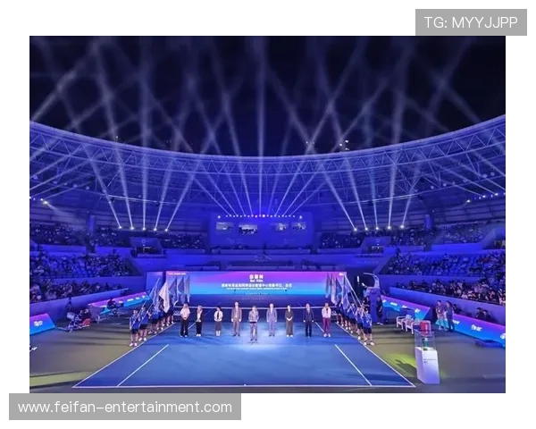 网球巨星赛场争锋新纪录诞生 未来赛事充满悬念与期待